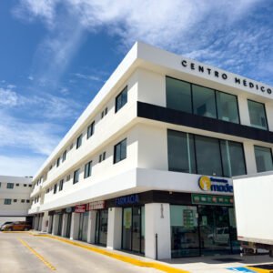 Emprende en Centro medico La Marina: Local en Renta con Gran Potencial