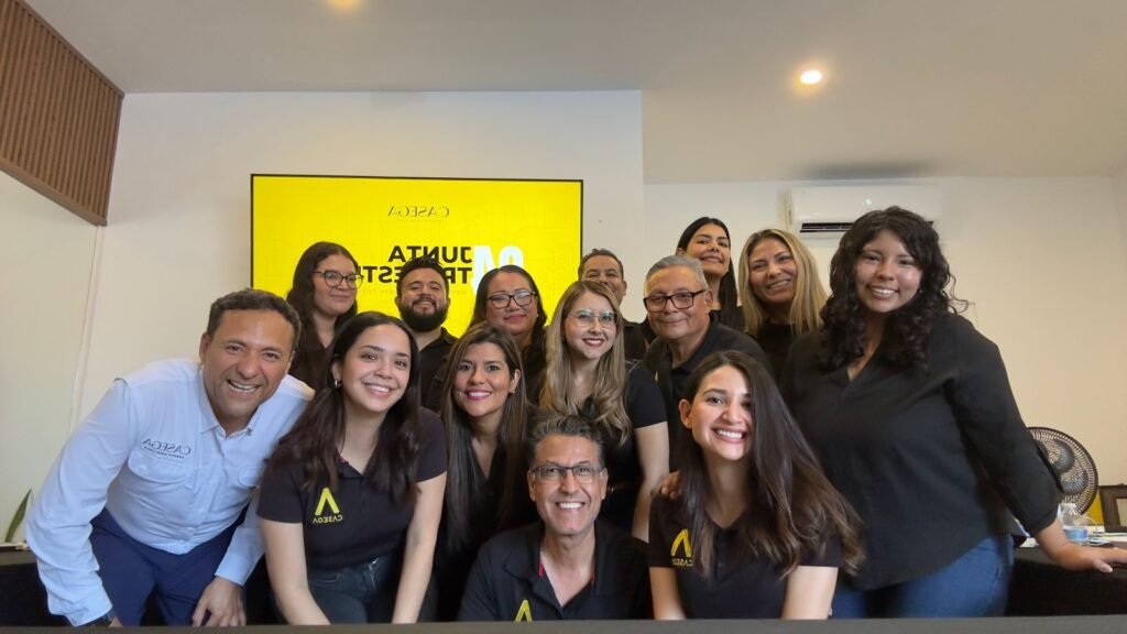 Equipo de CASEGA reunido durante la junta anual Q4 2025