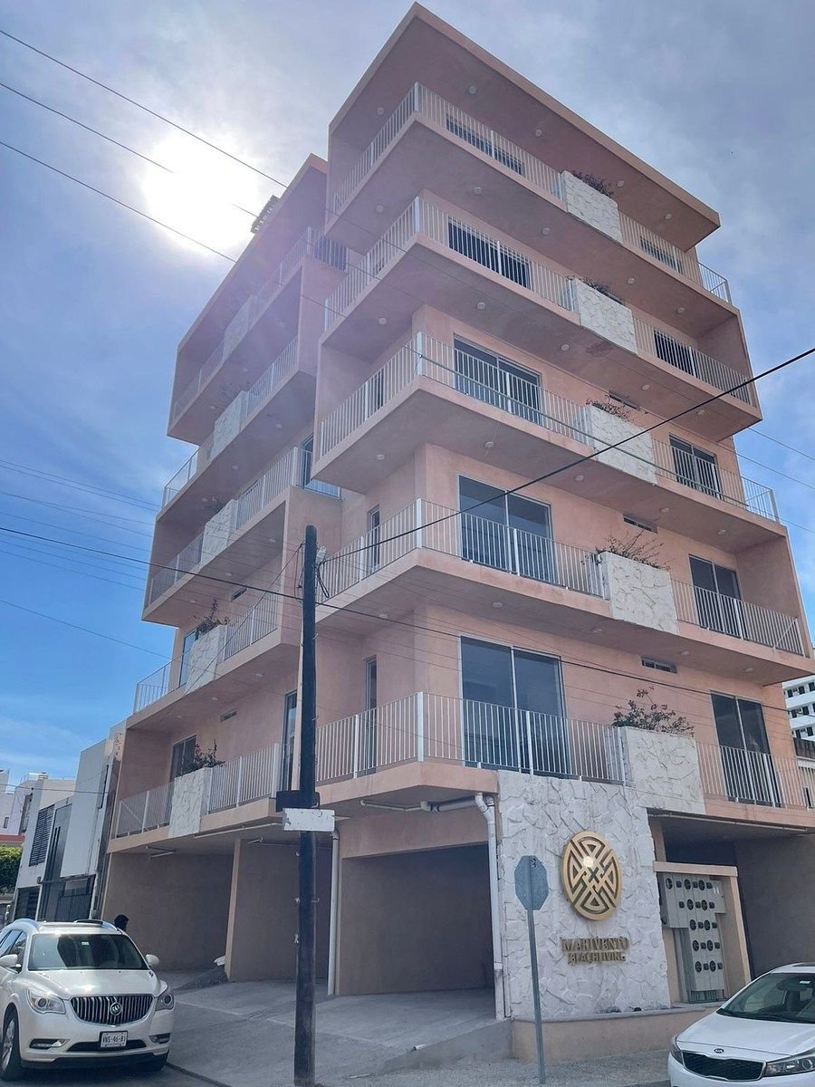 Edificio Torre Marivento ubicado cerca del Malecón de Mazatlán