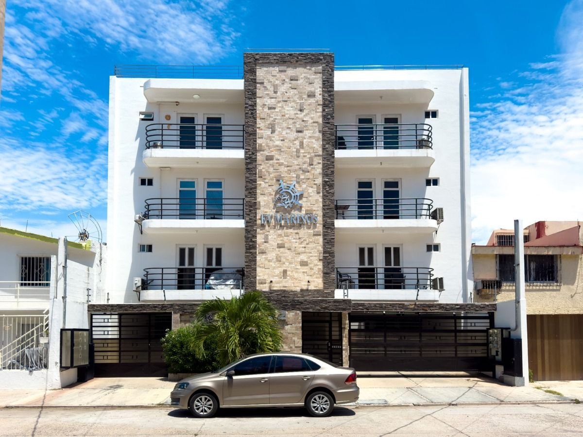 Fachada frontal del edificio