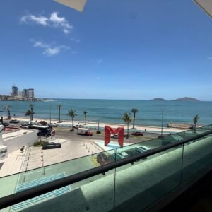 Despierta con Vista al Mar en Torre EME